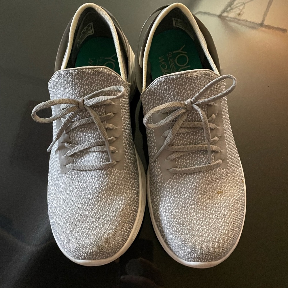YOU by Sketchers Walk sneakers- 8.5
